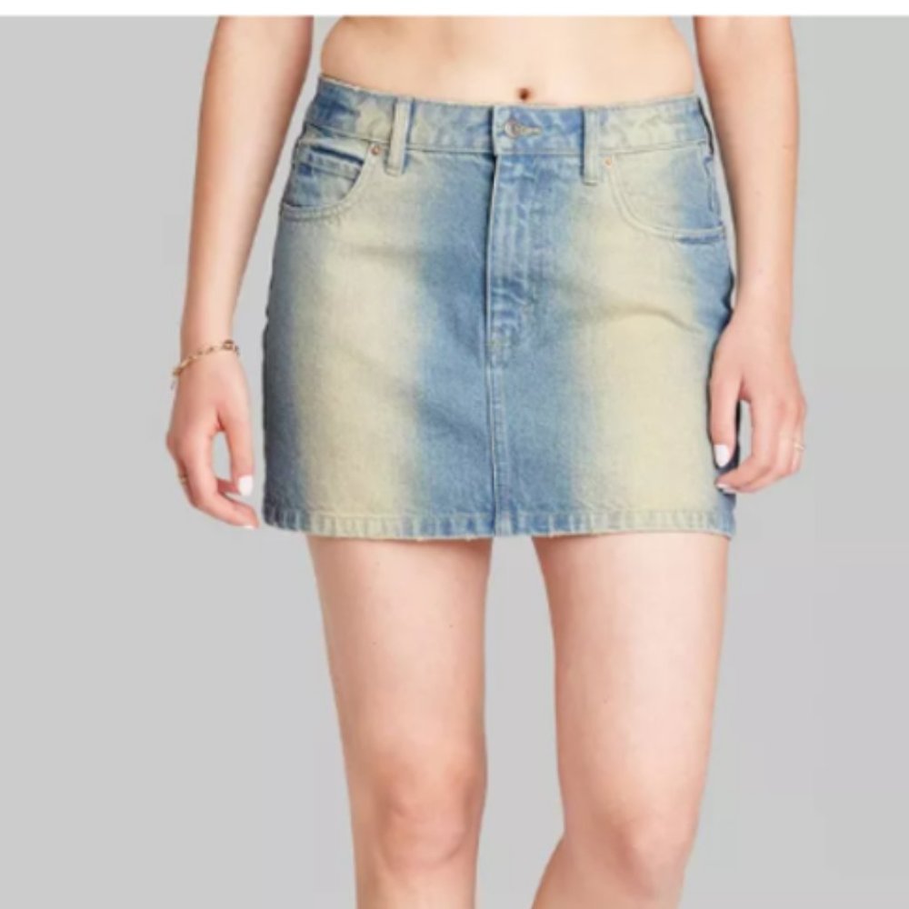 Wild Fable Distressed Sand Blasted Denim Mini-Skirt NWT Size 2 - Picture 3 of 9